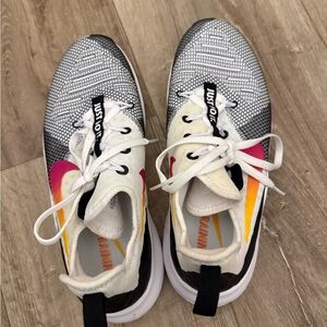 Women’s Nike Air Bella Zoom 6 size 7.5